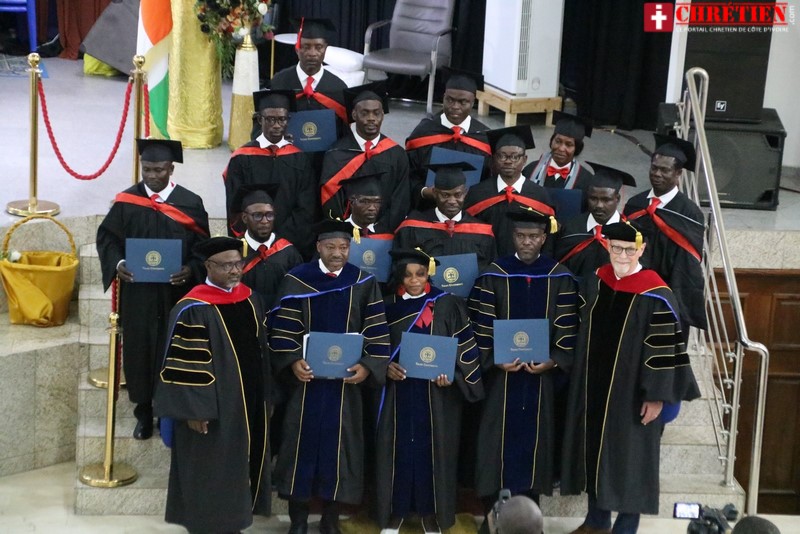 16 Novembre 2025 - Cérémonie de graduation de la 3è promotion de T-NET Côte d'Ivoire