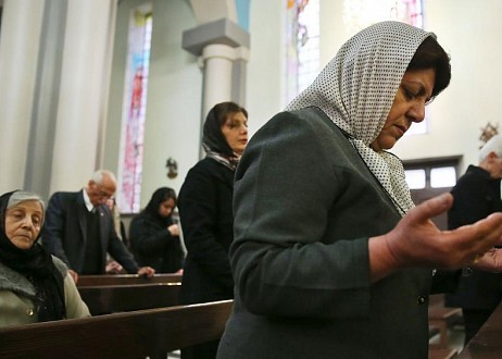 Pendant que les Etats-Unis et l'Iran se menacent, les chrétiens iraniens font appel à Jésus 1561670889-chretiens-iraniens