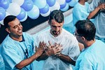 Le défenseur de Flamengo décide de donner sa vie à Jésus et se fait baptiser à l'église de Rio
