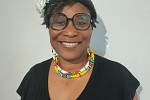 Kregbé Joshua, prophétesse et ancienne élève de l'institut biblique Mission Christ Lumière du Monde, est reconnaissante pour l’impact de sa formation sur son ministère Kregbé Joshua, prophétesse et ancienne élève de l'institut biblique Mission Christ Lumière du Monde, est reconnaissante pour l’impact de sa formation sur son ministère