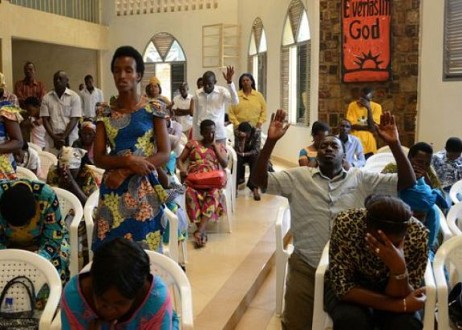 Kinshasa - un pasteur se fait voler son Smartphone dans son église et refuse de prêcher 
