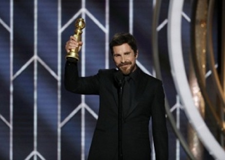 L’acteur Christian Bale remporte un prix et remercie Satan sa source d’inspiration
