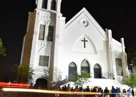 La police encourage l’église à s’équiper d’armes pour se défendre des attaques