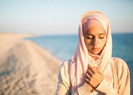 Une musulmane, atteinte de cancer en phase terminal, rencontre Jésus et elle est guérie