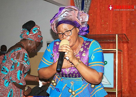 L'évangéliste chantre Maman Grâce enflamme la ville de Yamoussoukro