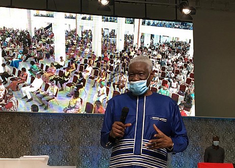Réouverture de l’Eglise des nations : Le pasteur Karambiri n’est pas convaincu d’avoir été le patient zéro de Covid-19 au Burkina Réouverture de l’Eglise des nations : Le pasteur Karambiri n’est pas convaincu d’avoir été le patient zéro de Covid-19 au Burkina