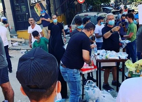 Après la forte explosion du mardi 4 août, l’hôpital de Beyrouth nettoyé par des chrétiens