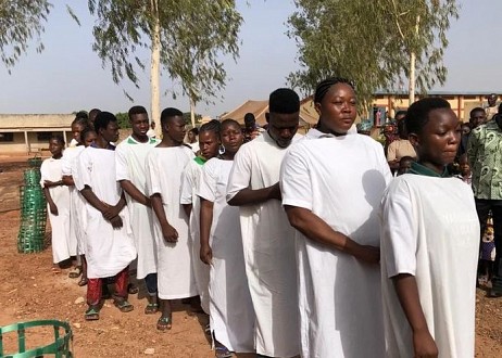 Baptême en pleine fête pascale au Burkina Faso