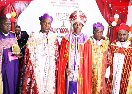 Le CLEP-CI présente le plus jeune évêque de l’Eglise ivoirienne