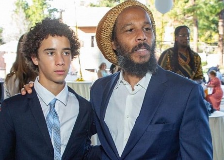 Petit-fils de Bob Marley et fils d'une mère juive, il célèbre sa bar-mitsvah en Israël Petit-fils de Bob Marley et fils d'une mère juive, il célèbre sa bar-mitsvah en Israël