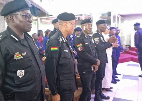 L'Inspecteur Général de la Police (IGP) Dr George Akufo Dampare et le conseil de gestion de la police demande aux églises de prier pour la paix avant les élections de décembre 2024 au Ghana L'Inspecteur Général de la Police (IGP) Dr George Akufo Dampare et le conseil de gestion de la police demande aux églises de prier pour la paix avant les élections de décembre 2024 au Ghana