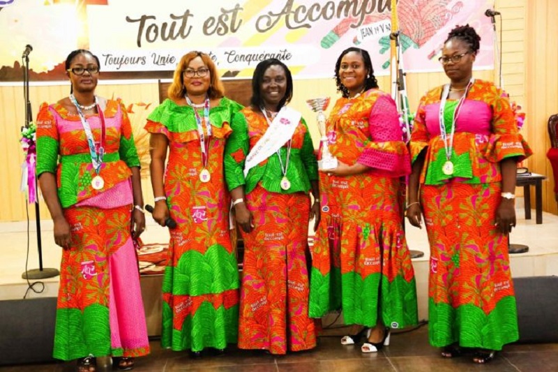 assembl-e-de-dieu-les-femmes-de-l-action-des-ouvri-res-pour-christ