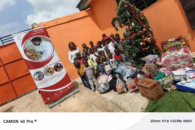 Noël de Partage - L'ONG Espoir et Vie illumine Noël des orphelins d’Agnibilékrou avec plusieurs dons
