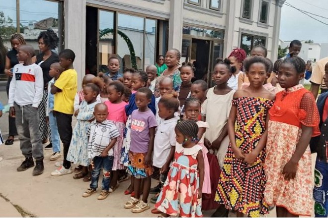 RDC - Lubumbashi : 22 enfants orphelins participent à la célébration de Noël à l’église Maison du Changement
