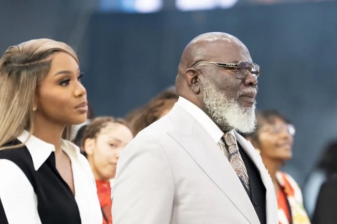 ÉTATS-UNIS: la pasteure Sarah Jakes Roberts opérée après un accident domestique, pronostic rassurant