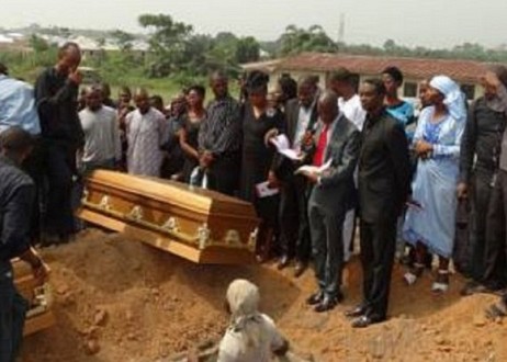Un pasteur meurt en officiant le service funèbre d’un de ses fidèles
