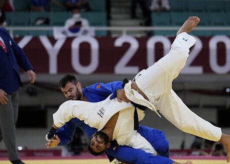 Deux judokas refusent de rivaliser avec les Israéliens et sont suspendus des JO
