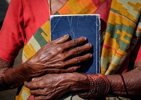 Une ex-hindou de 108 ans accepte Jésus en Asie : 