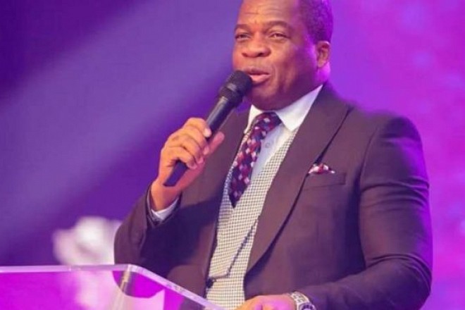 Le révérend Stephen Wengam parraine une action médicale en faveur des familles de pasteurs en détresse au Ghana