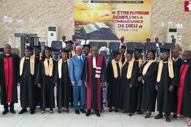 Sortie pastorale de la 18e promotion de l’EPAT et célébration de ses 20 ans : une double consécration sous le signe de la saine doctrine