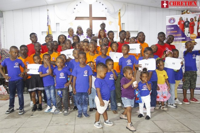 Éducation chrétienne : la Vision Apostolique célèbre l'excellence et appelle à investir davantage dans la formation spirituelle des enfants