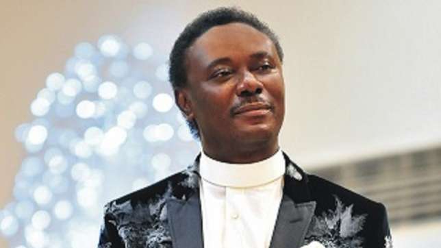 Résultat de recherche d'images pour "le pasteur chris okotie"